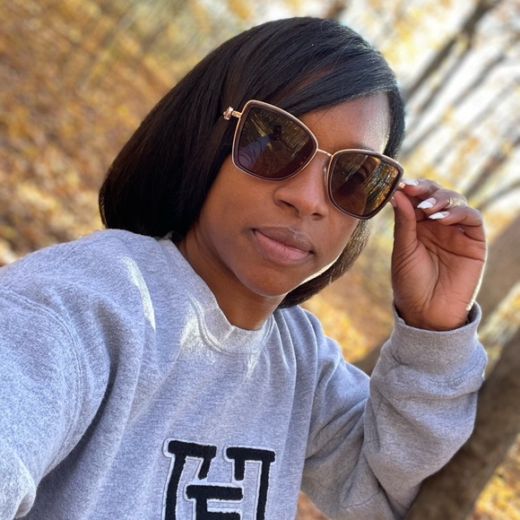 🎉10 YEAR POSHVERSARY🎉 - Picture 5 of 10